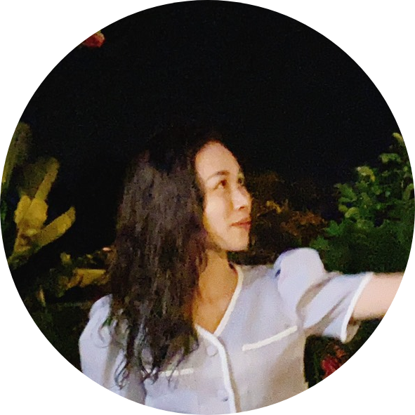 Bà: Hoàng Thị Thiện